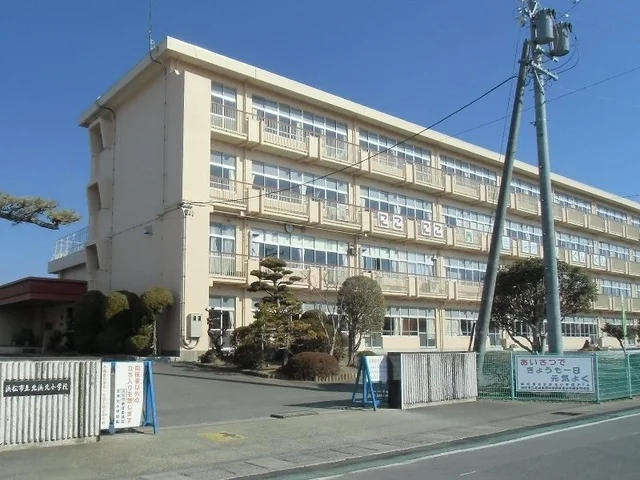 浜松市立北浜北小学校まで240m