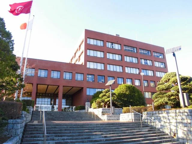 足利市役所まで1300m