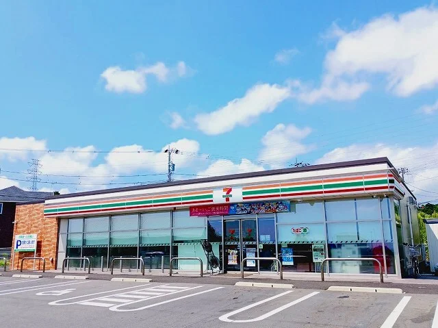 セブンイレブン富士市比奈北店まで900m