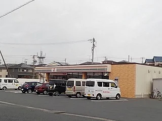 セブンイレブンまで350m