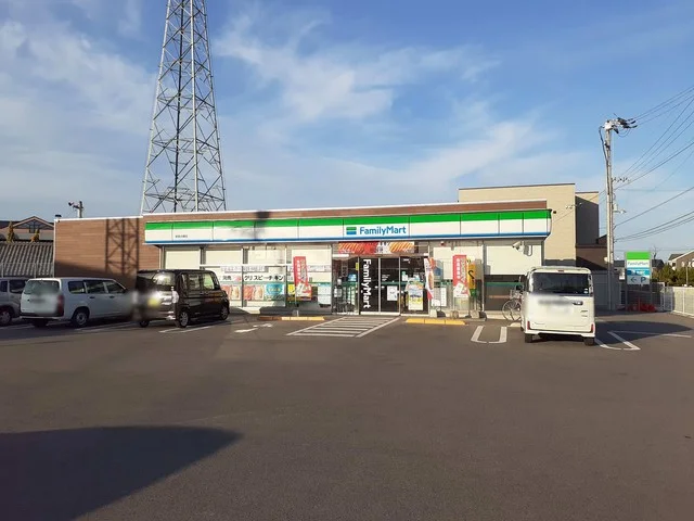 ファミリーマート新居浜郷店まで572m