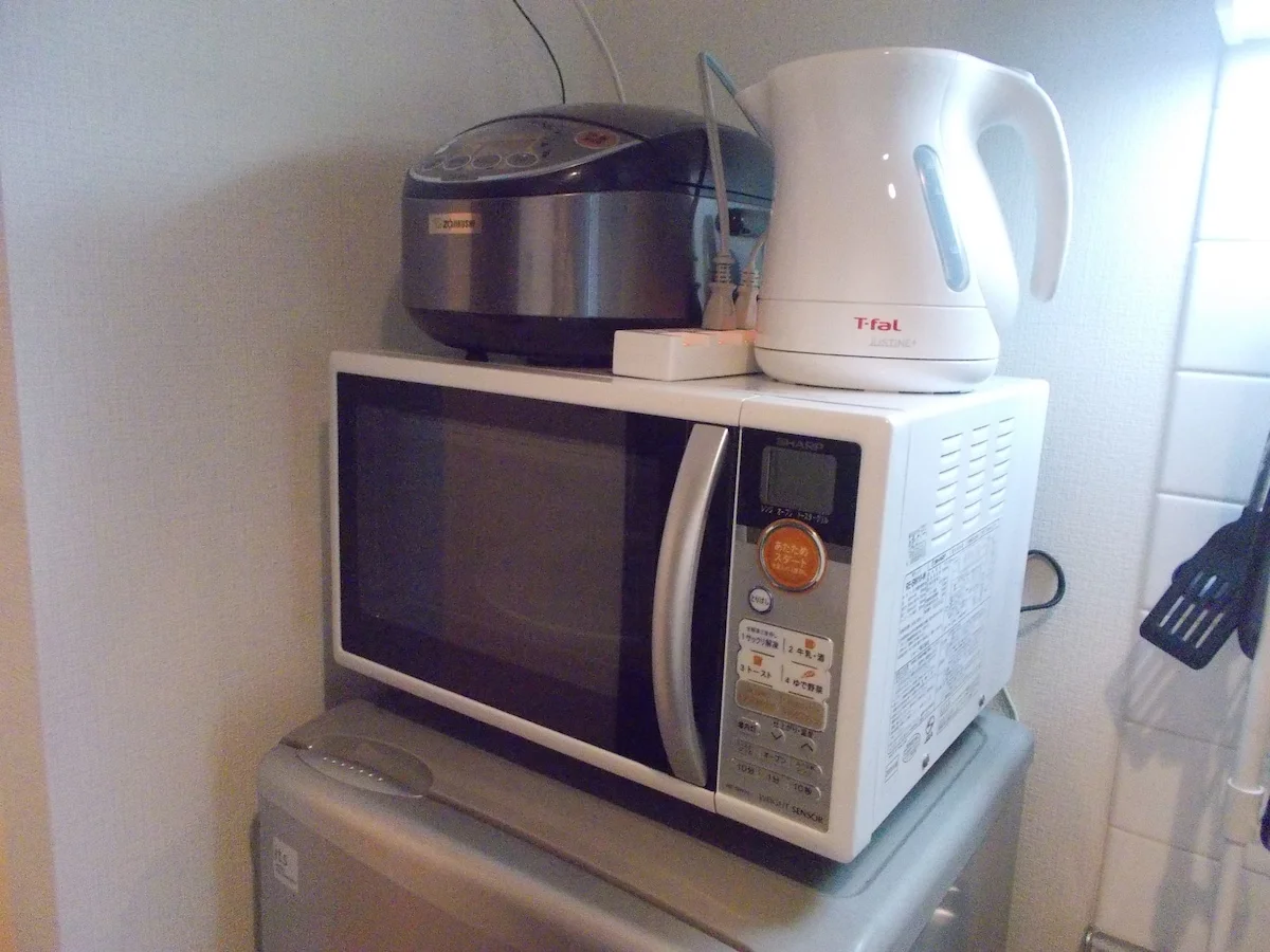 電子レンジ・炊飯器・ケトル
