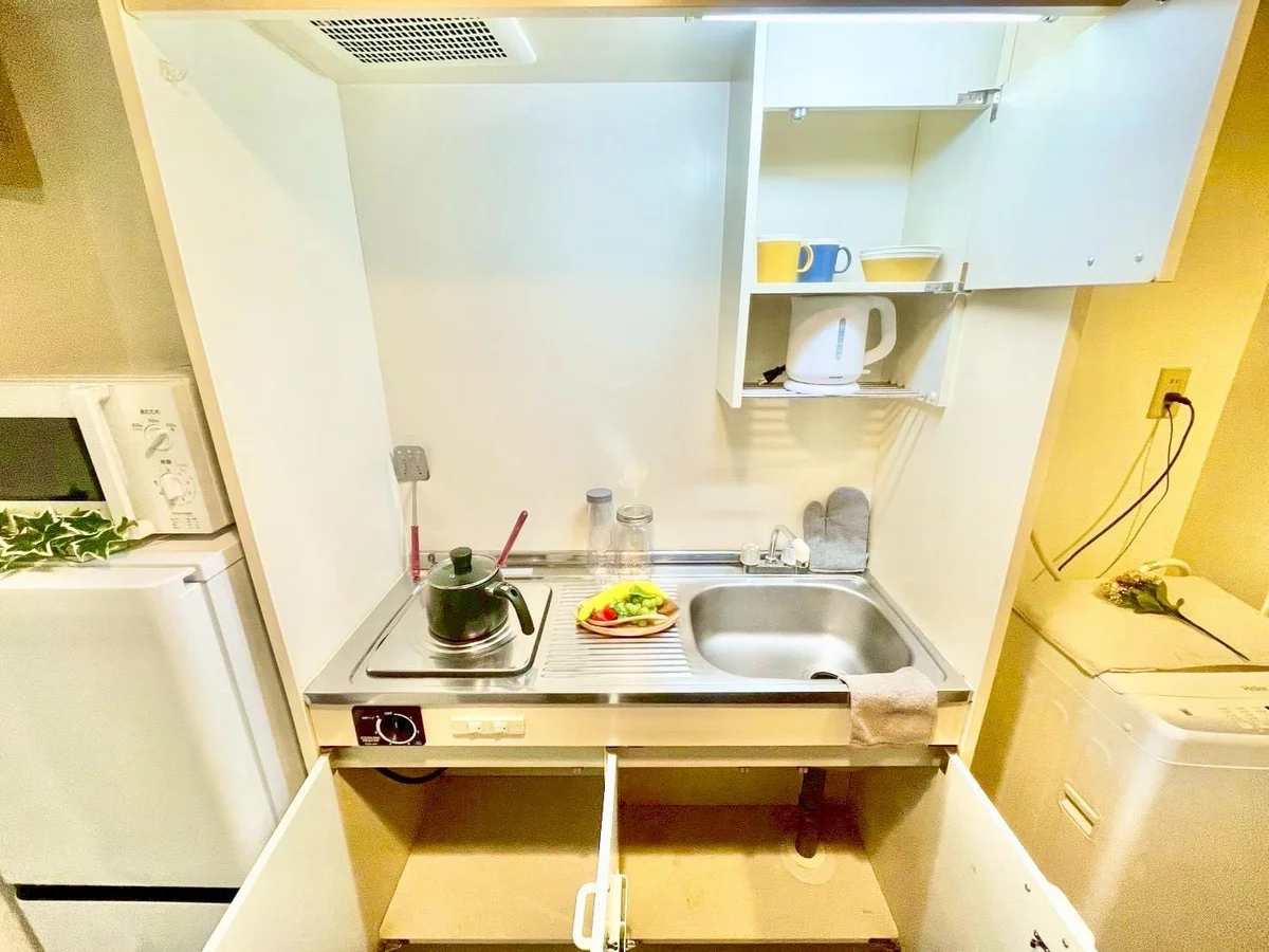 ※撮影用の観察植物・食器調理器具・雑貨類等はございません。※写真は現況優先