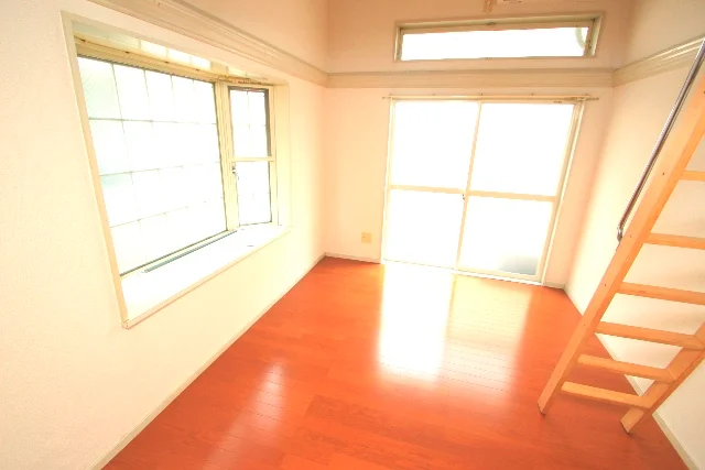 ※反転プラン有り 1Fフローリング　2Ｆは絨毯です。