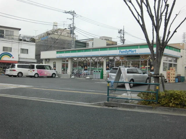 コンビニまで267m 徒歩4分
