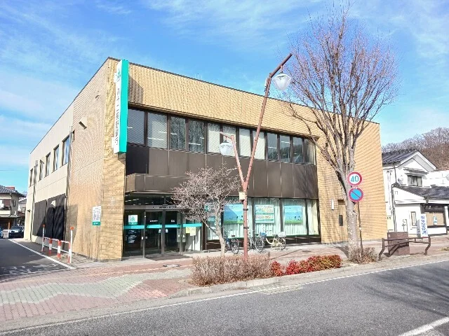 八十二長野銀行屋代支店まで1500m