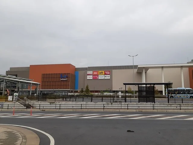 ららぽーとまで1900m