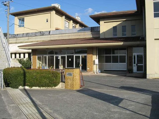 明新小学校まで550m