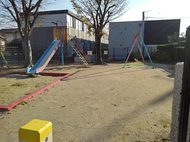 あじさい東公園まで70m