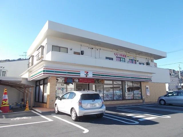 セブンイレブンまで750m