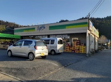 たかくらコンビニエンスまで410m