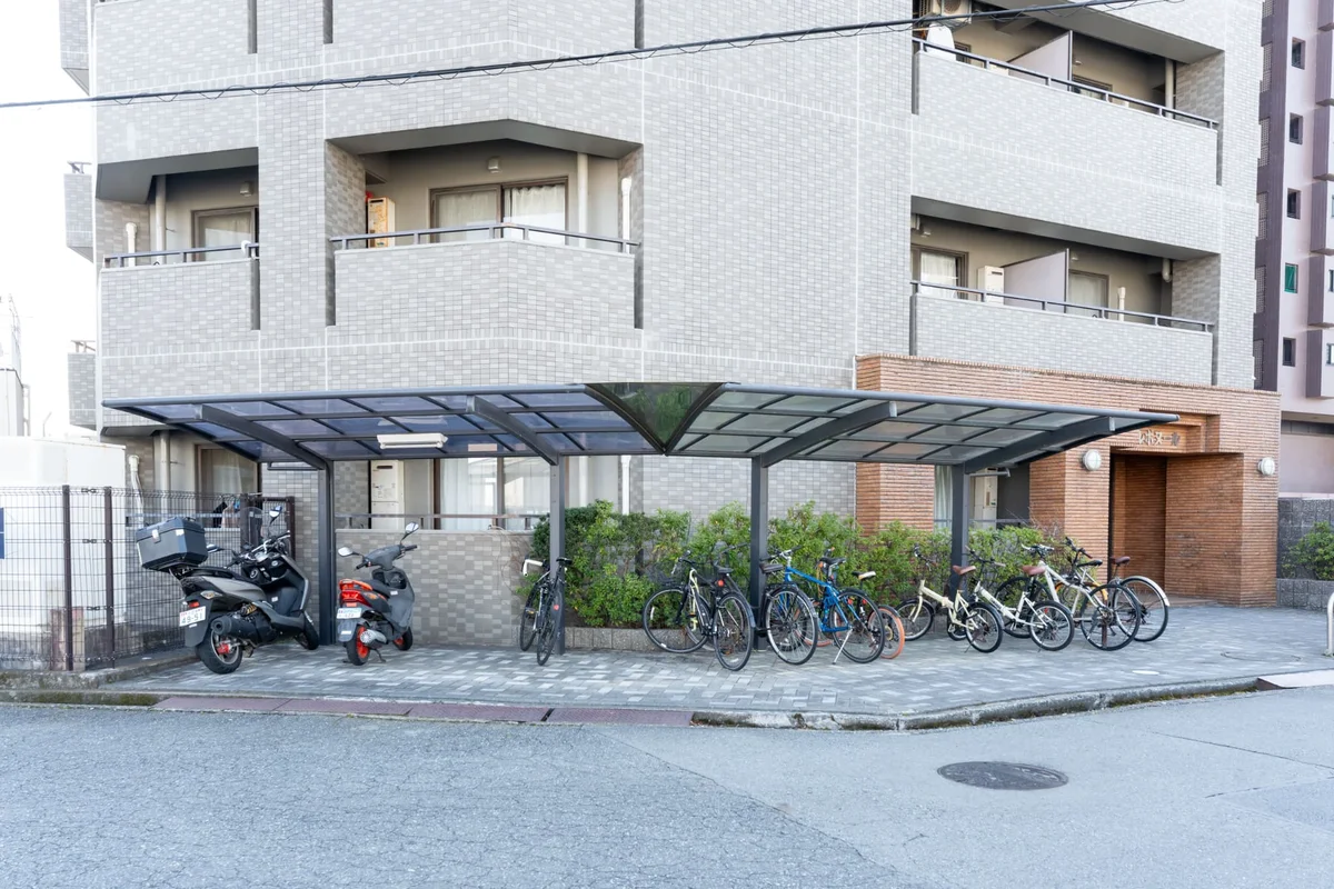 屋根付き駐輪場