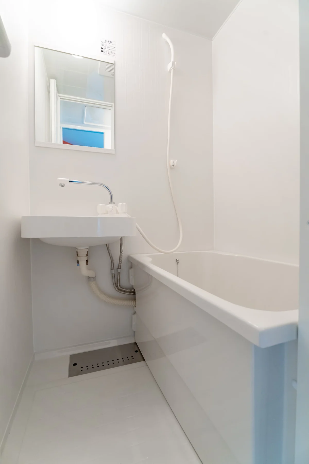 お風呂内に手洗いあり。