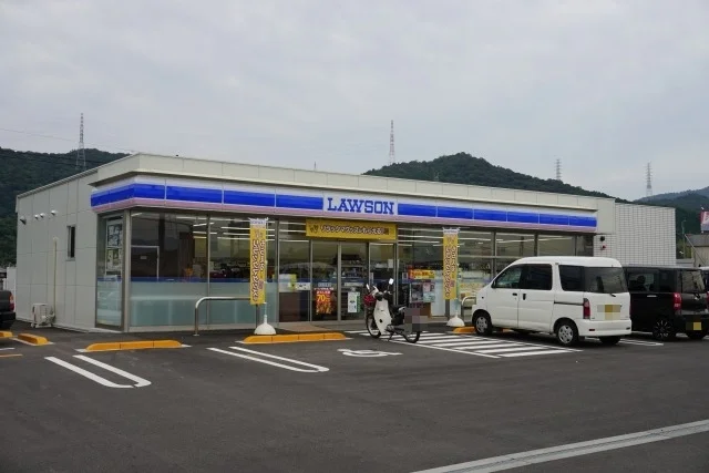 ローソンさんまで110m