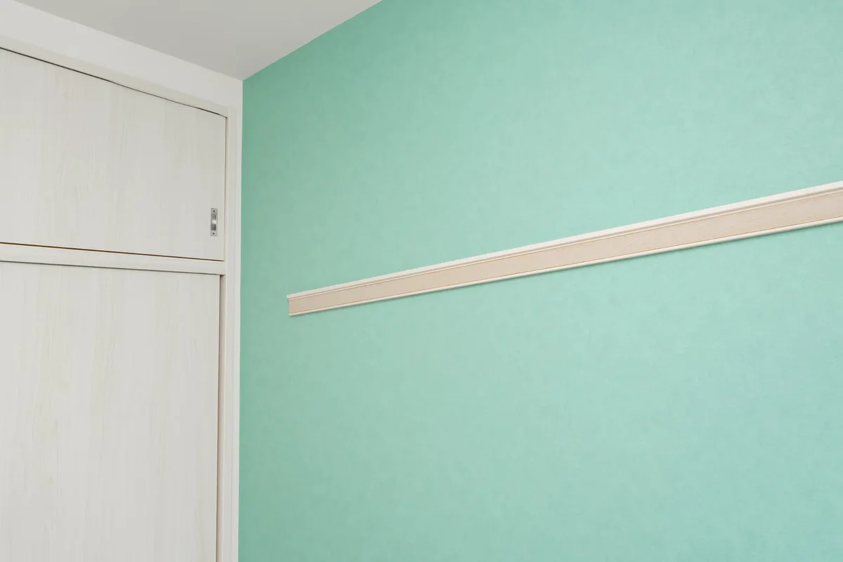 ハンガーレール