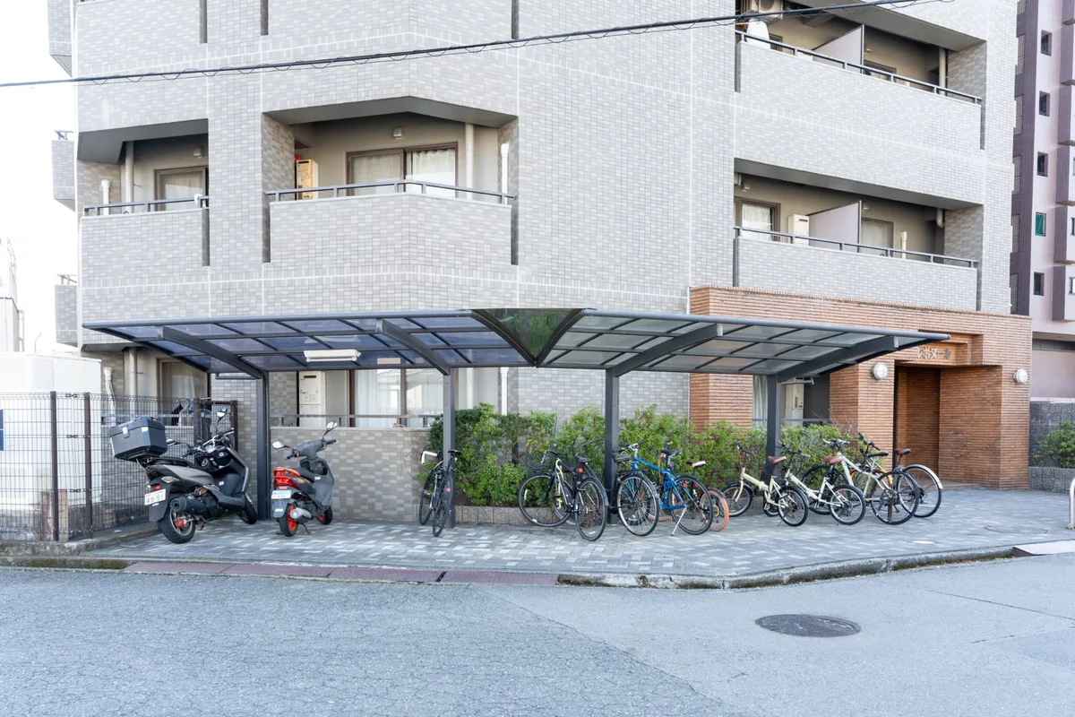 屋根付き駐輪場