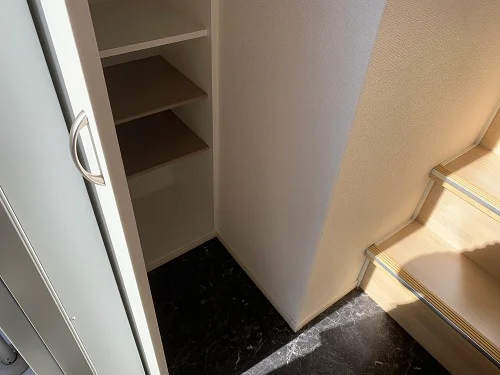 シューズボックス