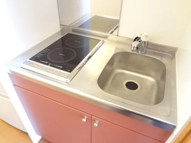 安心安全の電気コンロ、加熱力はばっちりのラジエントヒーター！