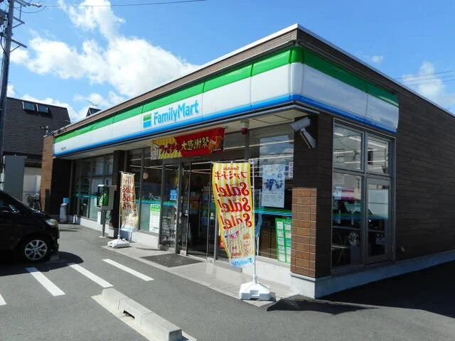 ファミリーマート 岡崎牧御堂店まで850m