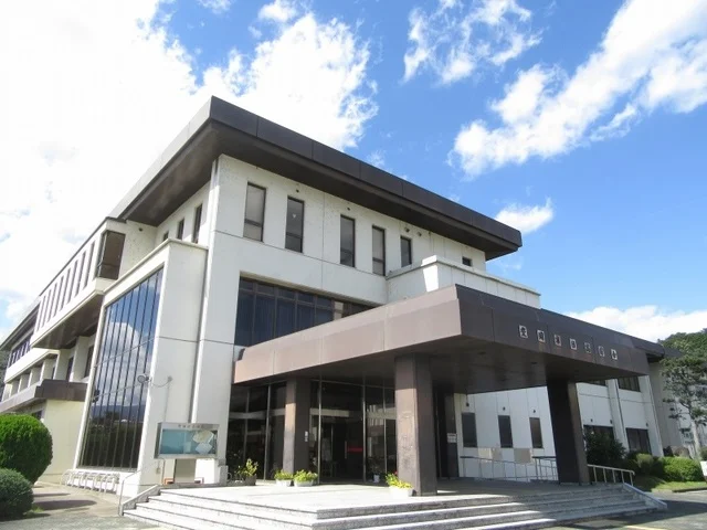 豊岡市日高庁舎まで2300m