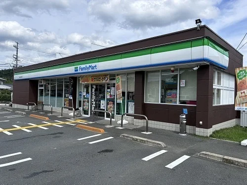 ファミリーマート 南丹園部内林まで350m
