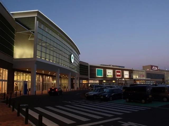 イオンモール浜松市野まで1300m