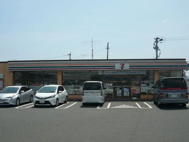 セブンイレブン川内大小路町店まで750m