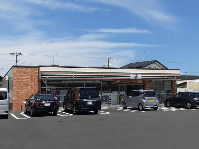 セブンイレブン湊中央店まで600m