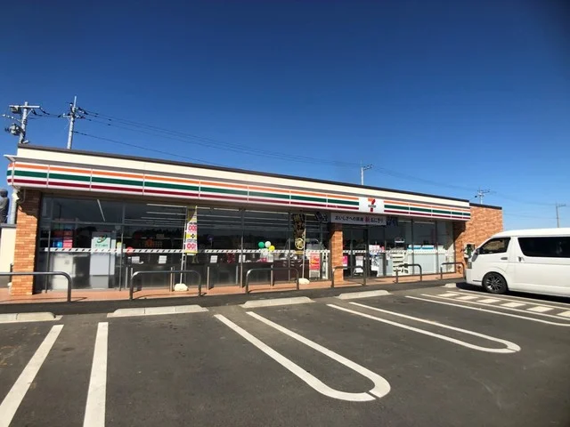 セブンイレブン 阿見いぶきの丘まで450m