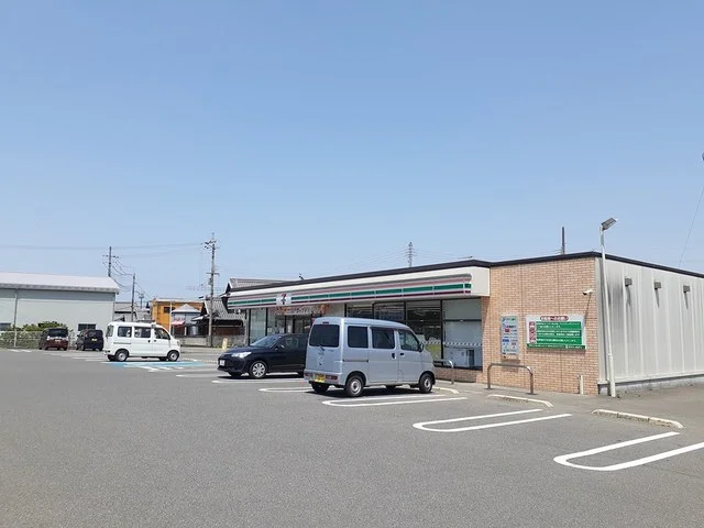 セブンイレブン紀の川粉河店様まで400m