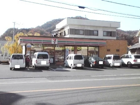 セブンイレブン沼隈町店まで800m