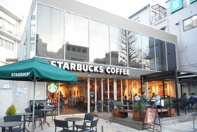 スターバックスまで1000m