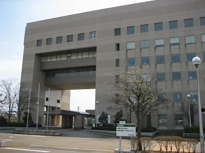 秋葉区役所まで1600m