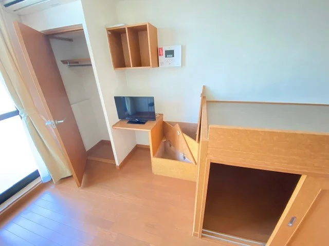 現況を優先　1Ｆフローリング　2Ｆカーペット