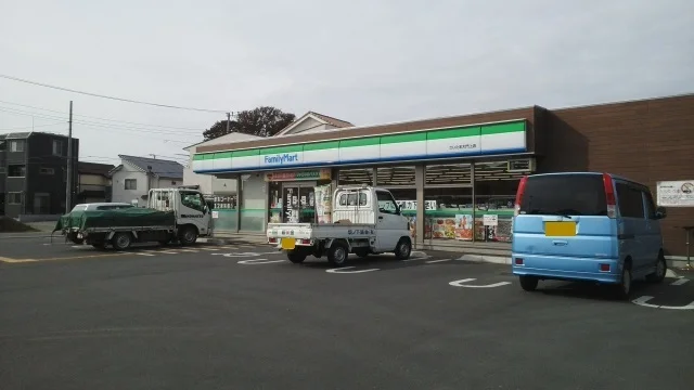 ファミマ　さいたま大門上店まで400m