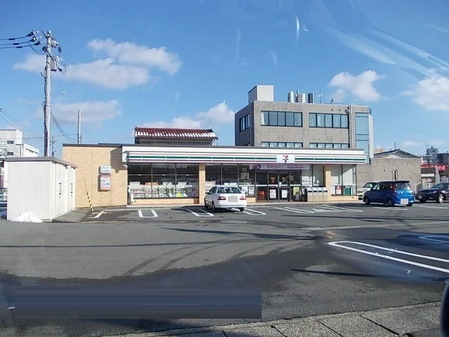 セブンイレブン金沢松村町店まで750m