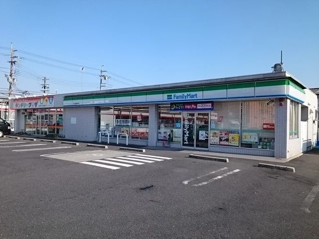 ファミリーマート守山播磨田町店まで585m