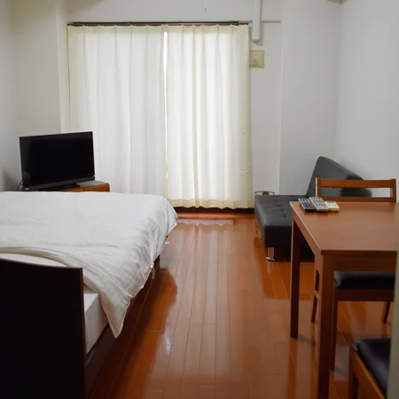 【上層階角部屋】新大阪6分、27㎡超のゆとり✨ 8帖×ダブルベッド｜長期滞在を上質に｜エイペックス新大阪 - 大阪市淀川区 マンスリーマンション 大阪市淀川区 ウィークリーマンション