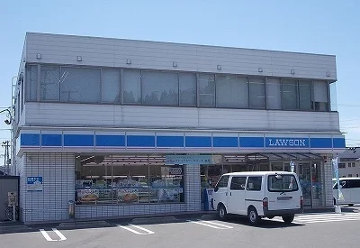 ローソン八戸田向店まで270m