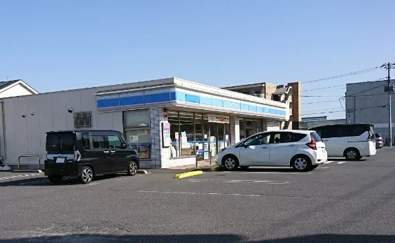 ローソン市原更級通店まで800m