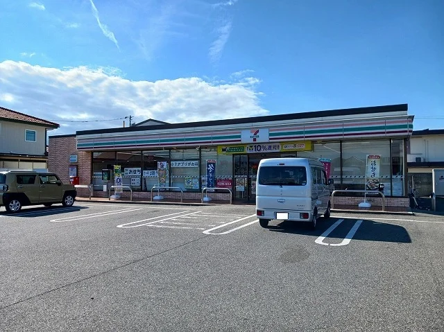 セブンイレブン甲斐富竹新田店まで470m