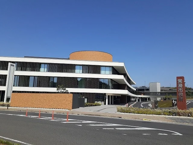 常滑市役所まで400m