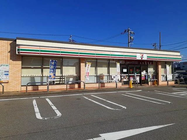 セブンイレブンまで1600m