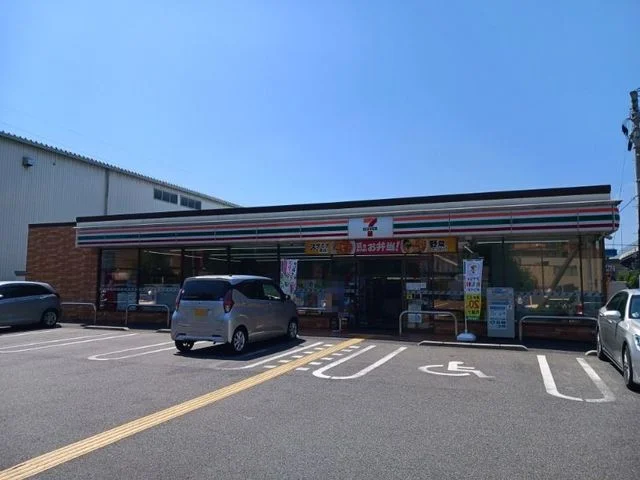 セブンイレブン 伏見北端町店まで180m