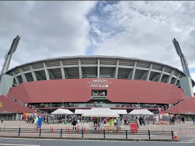 マツダスタジアムまで2000m