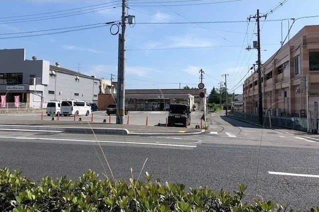 セブンイレブンまで1100m