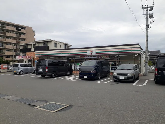 セブンイレブン福岡次郎丸４丁目まで150m