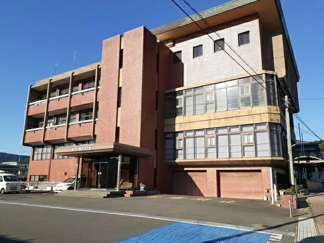 諫早市役所飯盛支所まで1302m