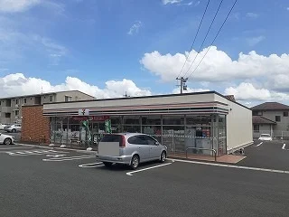 セブンイレブン大津バイパス店まで130m