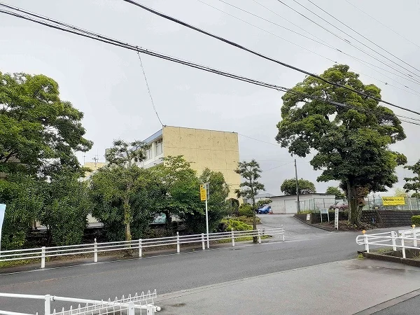 牧田小学校まで600m